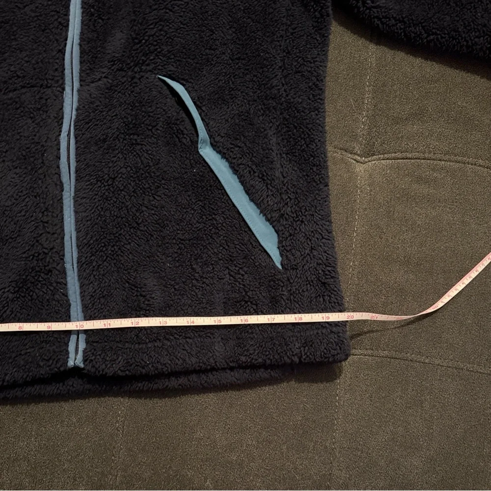 The North Face Black Fleece Jacket - Picture 4 of 5